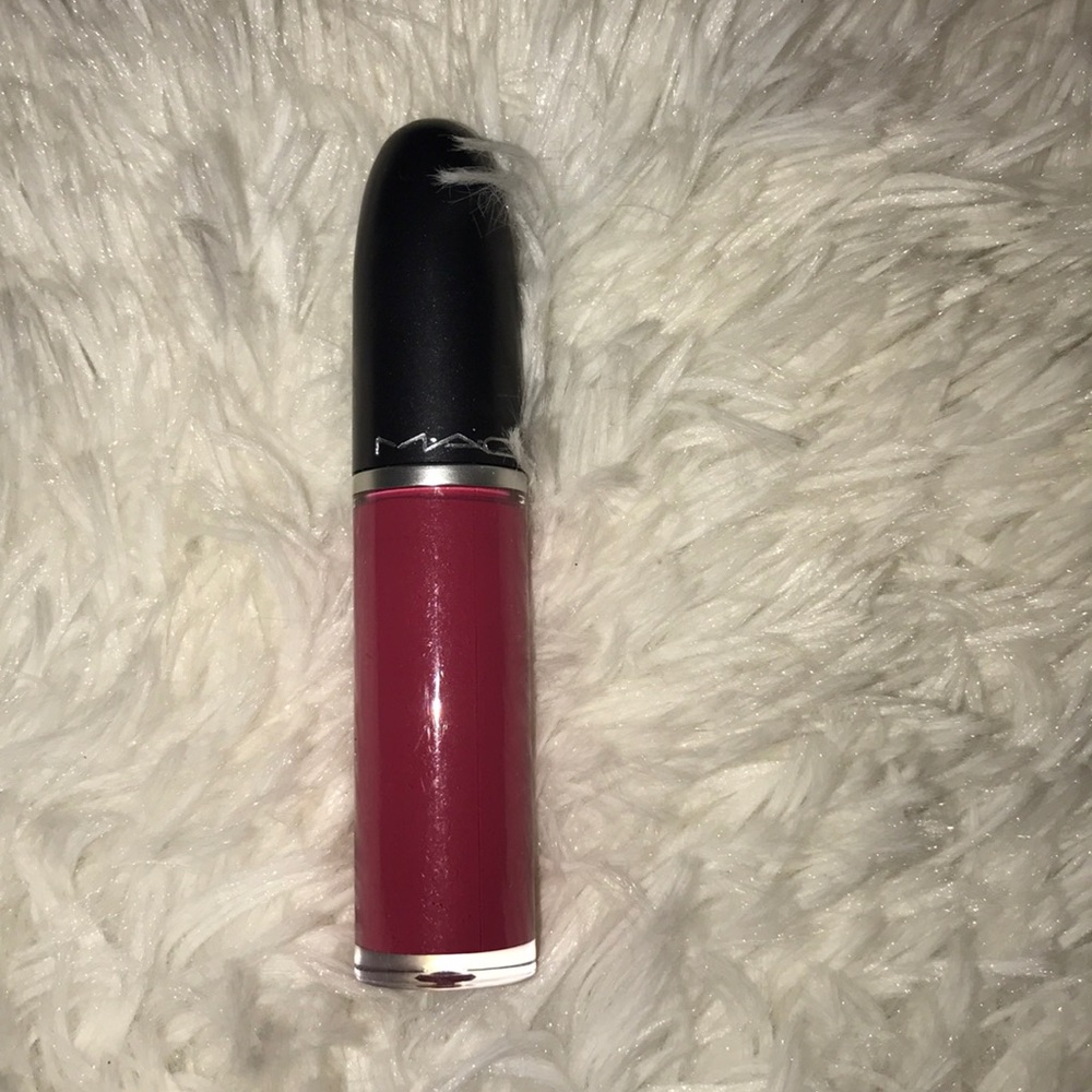 MAC liquid lipstick in To Matte with love